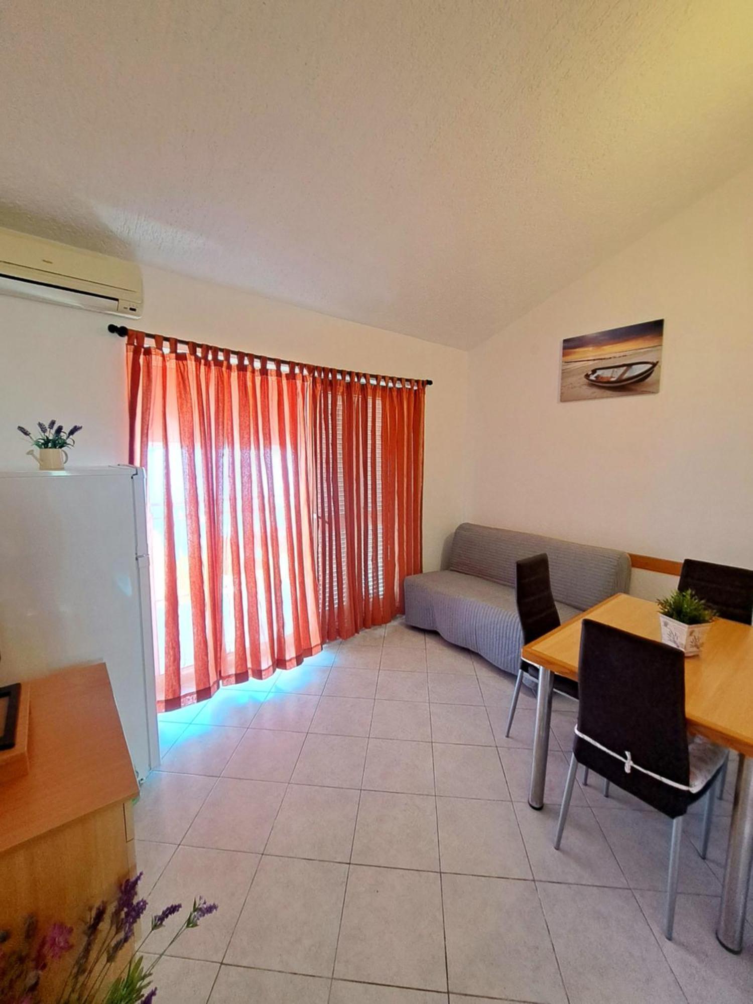 Apartments Toni Trogir Exterior foto