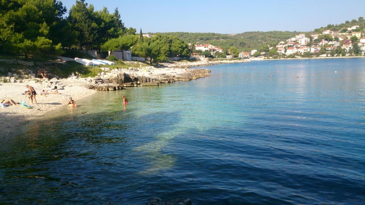 Apartments Toni Trogir Quarto foto
